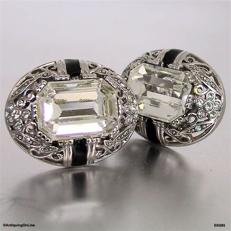 or soufflé boucle d'oreilles givenchy|Bijoux de luxe pour Femme .